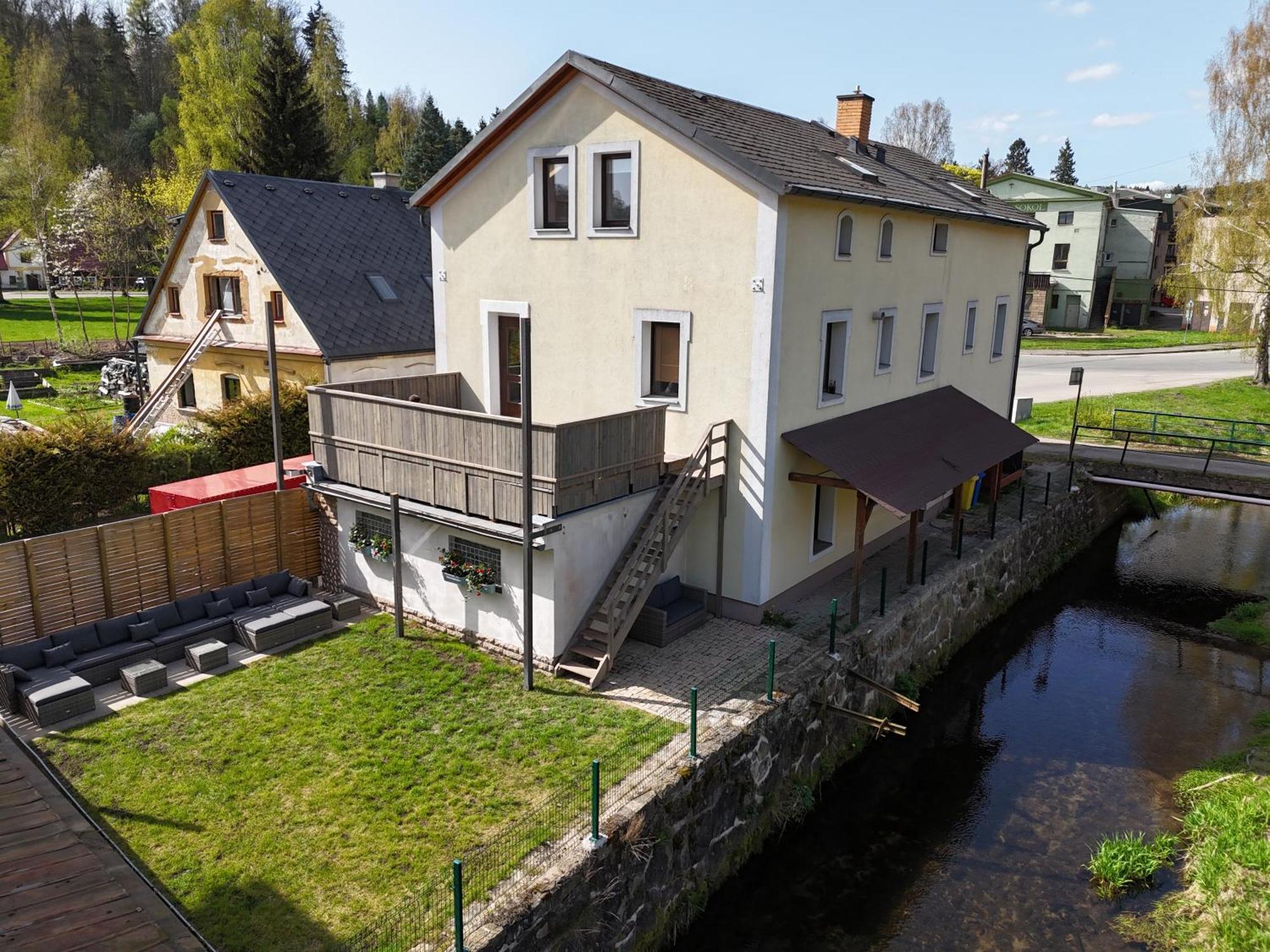 Feelmountains Hotell Teplice nad Metují Eksteriør bilde